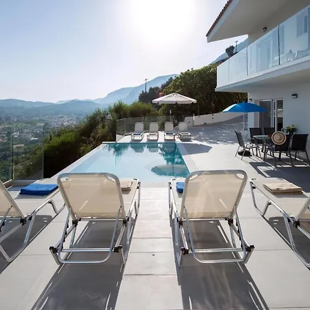 Thea Pyrgi: Seaside Serenity With Private Pool * Pyrgi (Corfu)