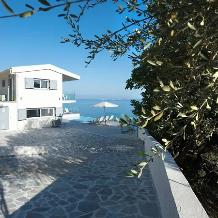 Exquisite Corfu Retreat 3 Bedrooms Thea Panoramic Sea Views Private Pool Unforgettable Getaway فيلة Pyrgi (Corfu)